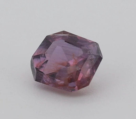 Gemstone Saphir padparadscha 0.87cts non chauffé non traité certificat CGL 58 Facettes 454