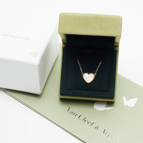 Collier Van Cleef & Arpels - Collier Lucky Alhambra Heart or jaune - nacre blanche 58 Facettes vca-n-yg-hrt-mop