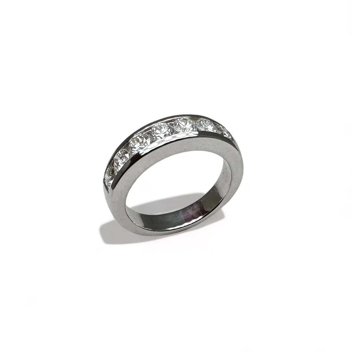 Bague 54 Demie alliance en or blanc sertie de diamants 58 Facettes