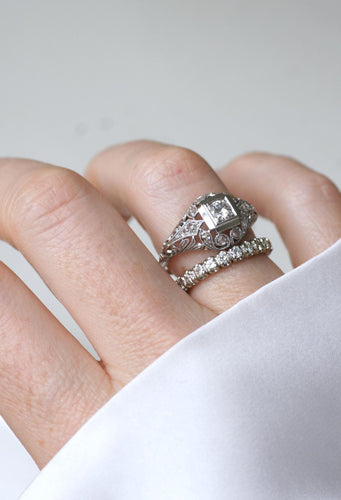 Bague 51.5 Alliance Tour Complet or blanc, diamants 1,00 Ct 58 Facettes