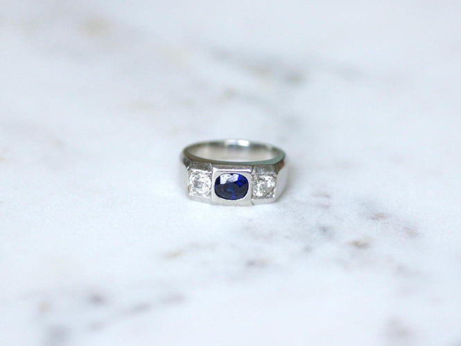 Bague 47 Louis Heissler - Bague chevalière Art Déco en platine avec saphir et diamants 58 Facettes