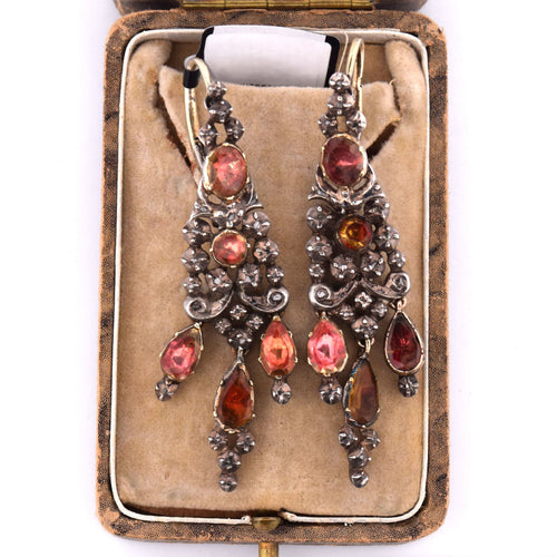 Boucles d'oreilles Boucles d'oreilles catalanes anciennes en or jaune et argent avec grenats naturels 58 Facettes