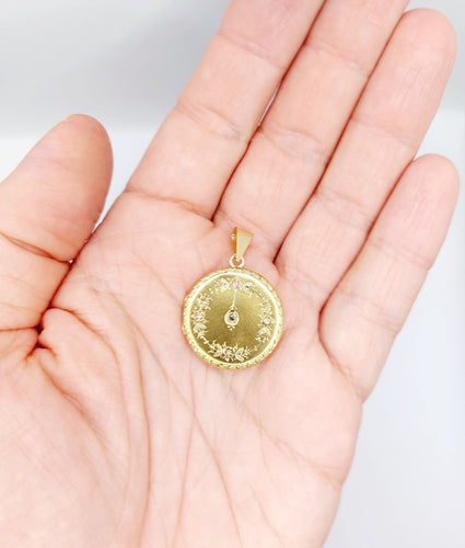 Pendentif Pendentif porte-photo Art nouveau en or 18k, couronne de fleurs et diamant 58 Facettes A06569