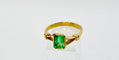 Bague Bague en or avec taille émeraude naturelle 58 Facettes 50292