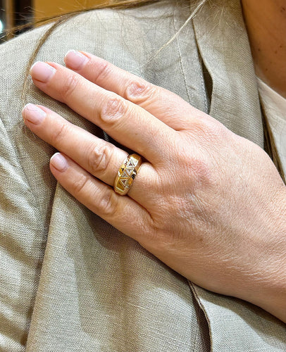 Bague 54 Bague vintage or jaune et diamants 58 Facettes