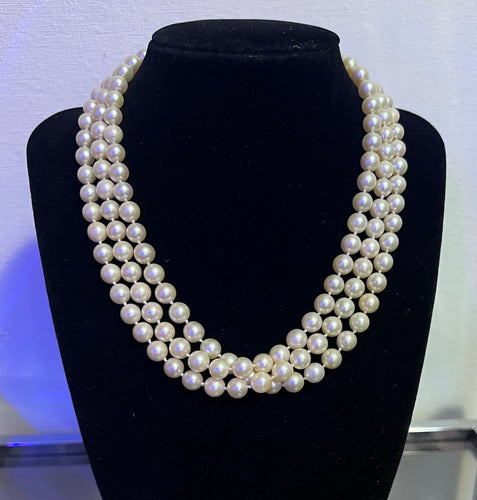 Collier Collier sautoir 151 perles de culture en choker, fermoir or jaune, 130 cm 58 Facettes