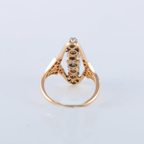 Bague 53 Bague marquise, époque Art Nouveau 58 Facettes