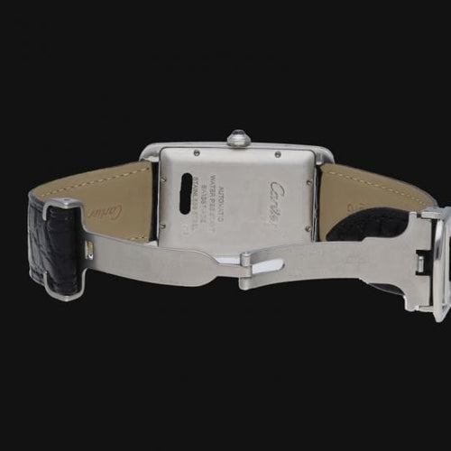 Cartier 显示 Tank 美国 