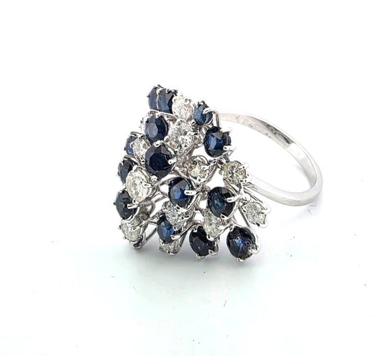 Anello in oro bianco con zaffiri e diamanti 58 Facettes