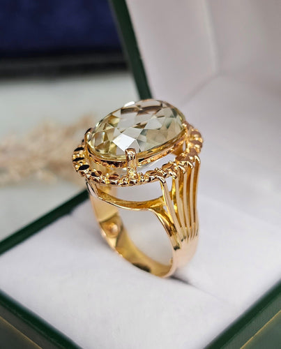 Pierścień z zielonym berylem