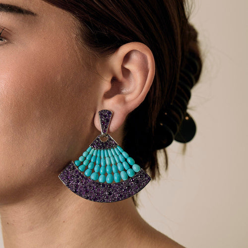 Boucles d'oreilles DE GRISOGONO - Paire de boucles d'oreilles en or blanc améthystes et turquoises 58 Facettes