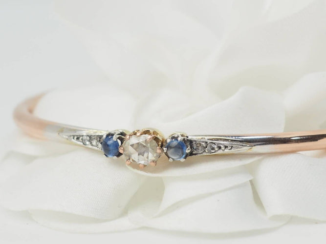 Bracelet Bracelet Jonc Art Nouveau en or bicolore, saphirs et diamant 58 Facettes 33124