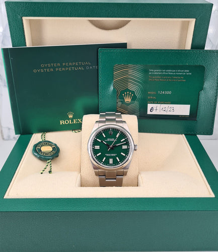 Montre ROLEX - Montre Oyster Perpetual 41 Verte 58 Facettes 124300-1