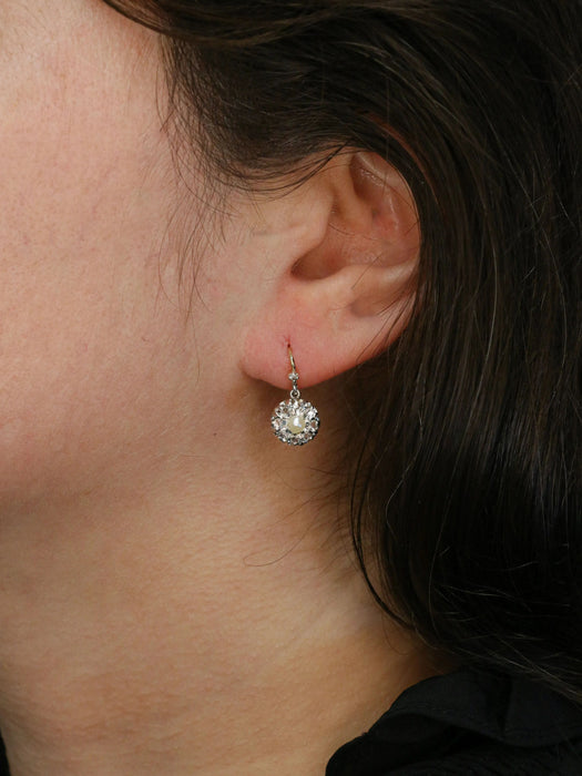 Boucles d'oreilles Boucles d'oreilles dormeuses anciennes perles diamants taille rose 58 Facettes J538