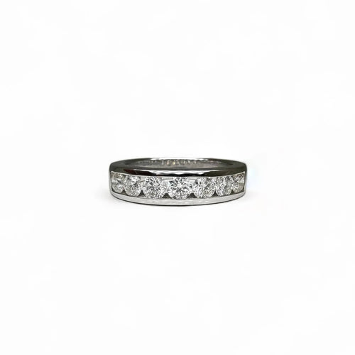 Bague 54 Demie alliance en or blanc sertie de diamants 58 Facettes