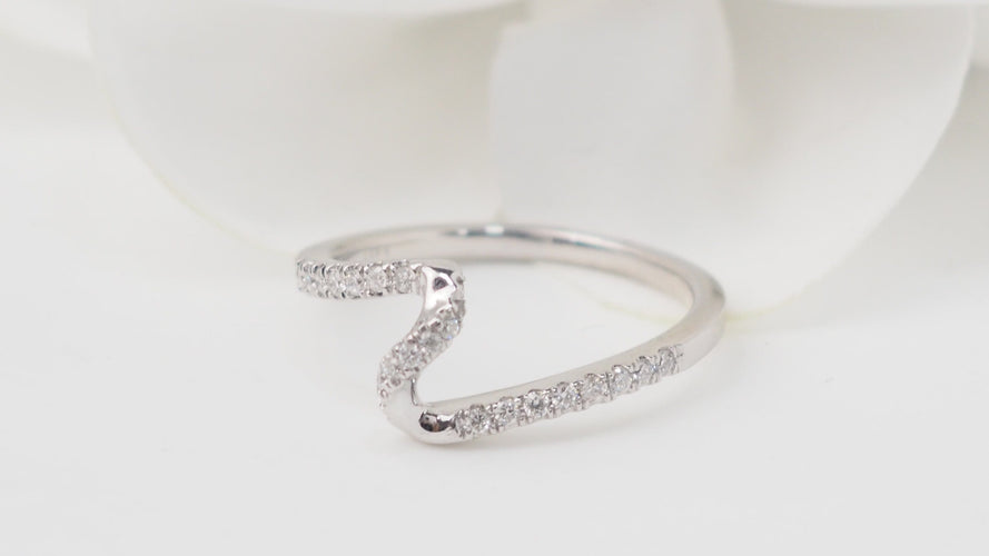 Bague 54 Bague Zig Zag en or blanc et diamants 58 Facettes 32749