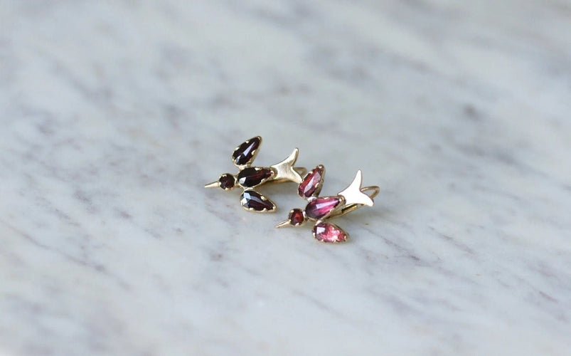 Boucles d'oreilles Dormeuses colombes grenats de Perpignan 58 Facettes