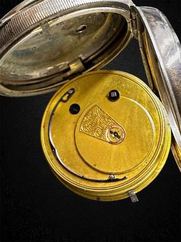 Montre Montre de poche anglaise Laver – Boîtier en argent Chester 1900 – Mouvement plaqué or 58 Facettes
