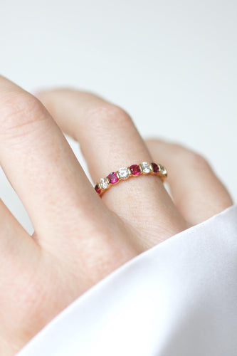 Bague 50 Bague Demi Alliance Rubis et Diamants sur Or jaune 58 Facettes