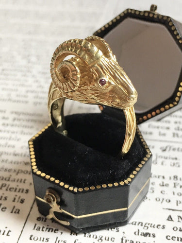 Bague 59 Bague en or jaune tête de bélier 58 Facettes