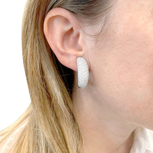 Boucles d'oreilles Boucles d'oreilles Chaumet "Hommage à Venise" or blanc, diamants. 58 Facettes 33885