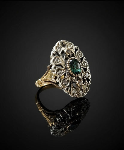 Bague Bague de style baroque ornée de péridots et de diamants 58 Facettes