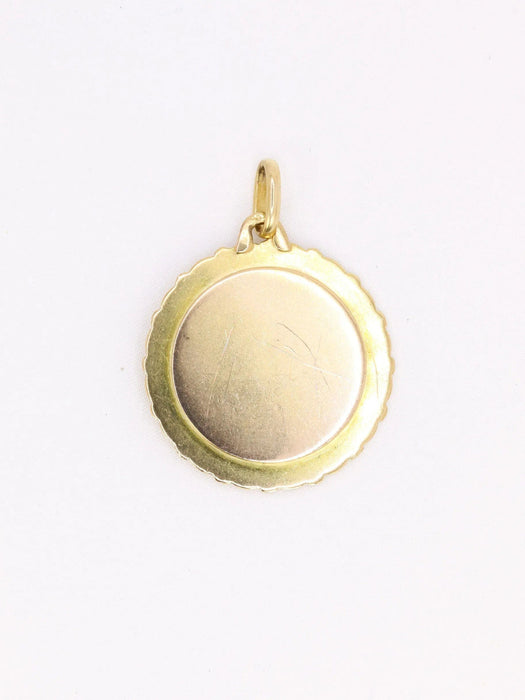 Pendentif Médaille amour Augis Jumbo Plus qu'hier moins que demain or jaune diamant rubis 58 Facettes J241