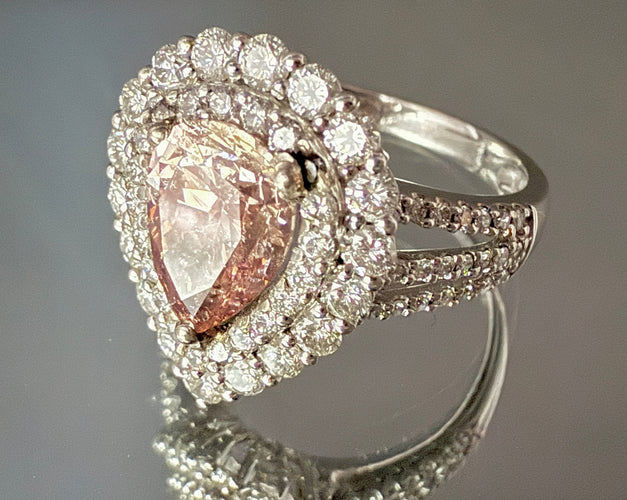 Bague 54 Bague or blanc sertie d'un diamant rose poire de 1,65 carat 58 Facettes