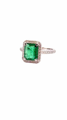 Bague 52 Bague haute joaillerie or blanc émeraude et diamants 58 Facettes