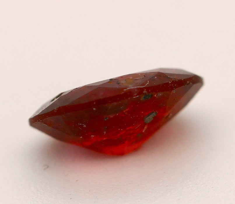 Gemstone Rubis non chauffé 0.68cts certificat ALGT 58 Facettes