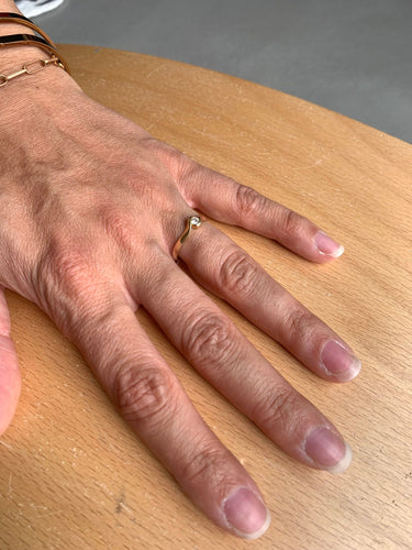 Solitärring Gelbgold Diamant 0,13 ct