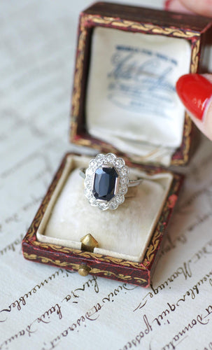 Bague 56 Bague Marguerite Art Déco Or blanc, Saphir & Diamants 58 Facettes