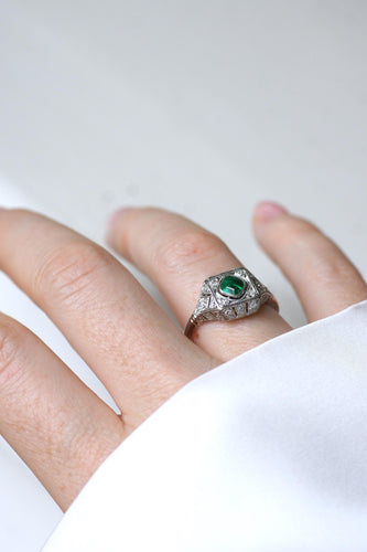 Bague 59 Bague Art Déco Emeraude et Diamants sur Platine 58 Facettes