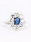Bague 54 Bague marguerite or blanc, saphir ovale et diamants 58 Facettes 1034.12