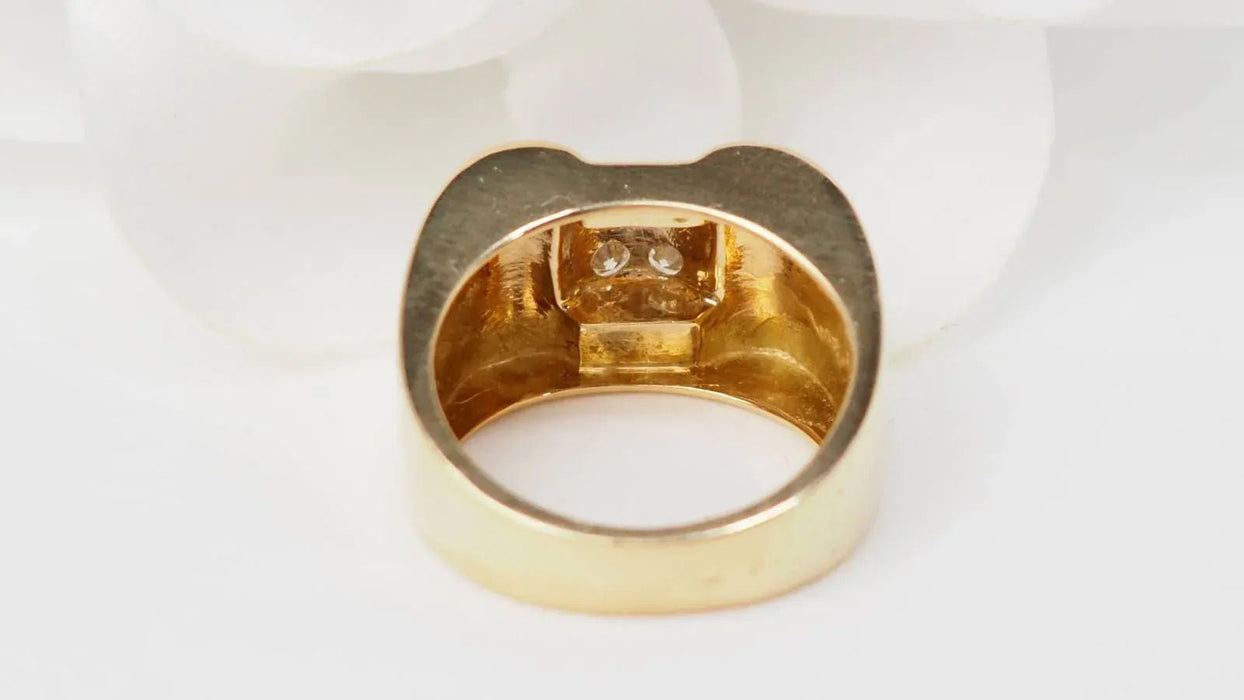 Anello in oro giallo e diamanti