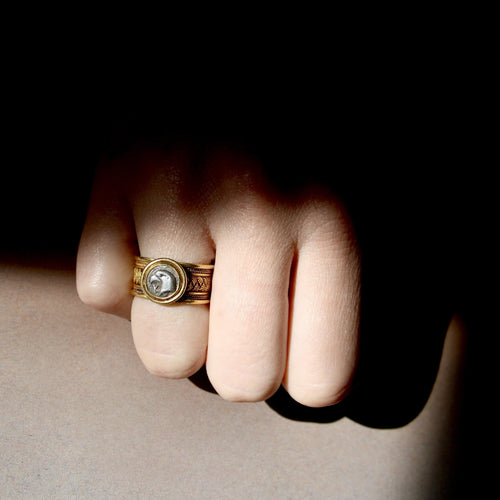 Bague Bague vintage en fil de fer doré 22 carats avec pièce d'aigle en argent antique 58 Facettes A2001F