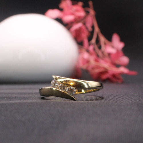 Bague Bague trilogie de diamants  sertie sur or jaune 58 Facettes