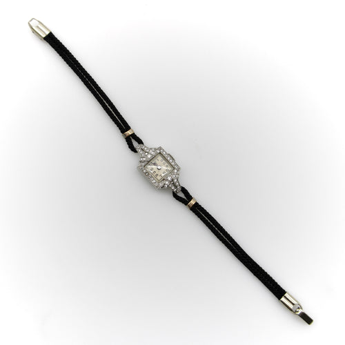 康科德（Concord）Art Deco手表，采用铂金和钻石制成 