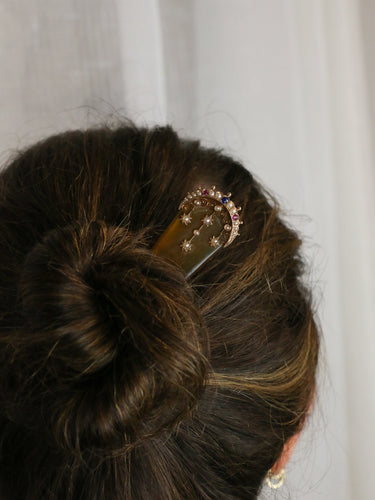 Accessoire Peigne ancien en or, perles fines, saphirs et rubis 58 Facettes 659