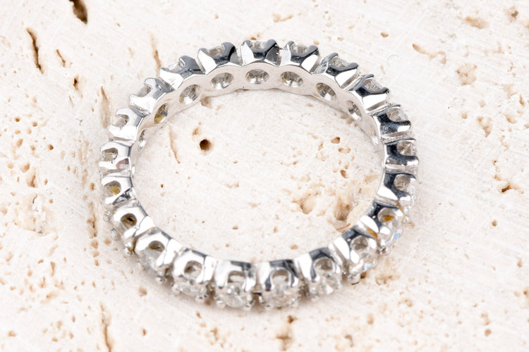 Bague 53 Alliance Éternité en Or Blanc 18 Carats et 1.26 CTDiamants 58 Facettes ALLDIAM126-107