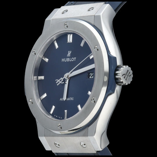 Hublot Classic Fusion Titanblaue Uhr