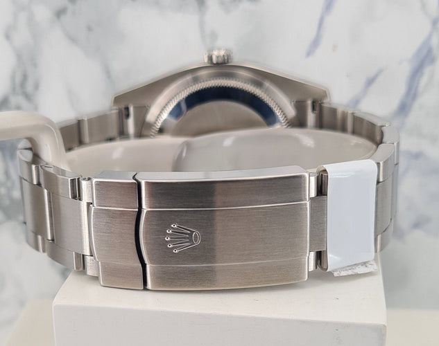 Montre ROLEX Oyster Perpetual 36 58 Facettes 116000-1