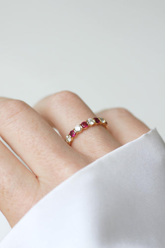 Bague 50 Bague Demi Alliance Rubis et Diamants sur Or jaune 58 Facettes