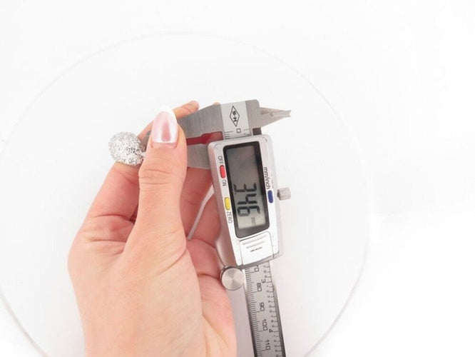 Bague 53 bague DE BEERS ice on fire en or blanc et diamant 58 Facettes 264198