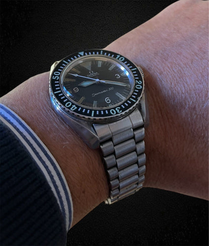 Montre Omega Seamaster 300 « grande montre de plongée triangulaire » Réf. 165.024 (1968) 58 Facettes