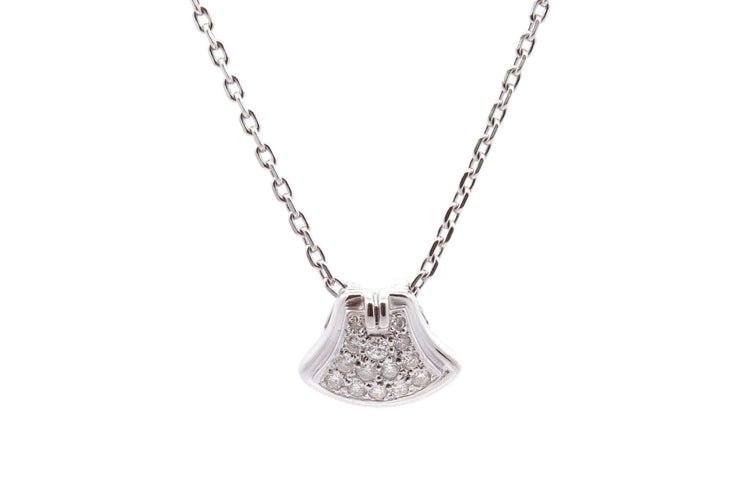Collier Collier pendentif diamants en or 18k 58 Facettes 27319