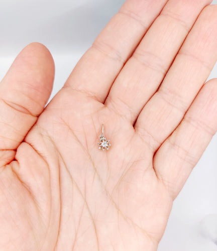 Starožitný přívěsek z bílého zlata 18k a diamantem starého brusu 