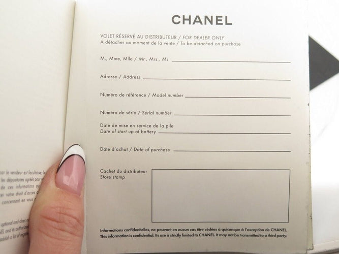 Montre montre CHANEL j12 33 mm en ceramique blanche quartz 58 Facettes 259477