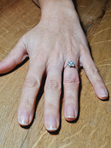 Bague 54 Bague étoile en or blanc 18 carats et diamants taille brillant 58 Facettes