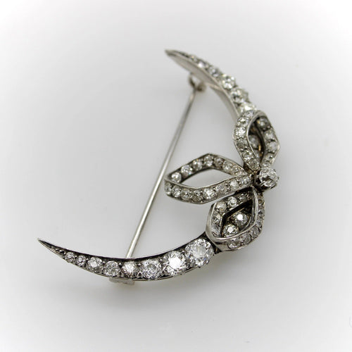 Broche Broche croissant de lune en diamant 58 Facettes